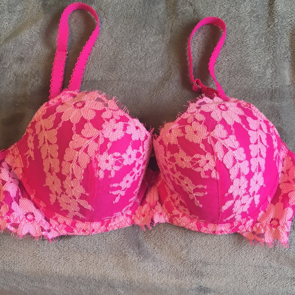 Victoria’s Secret bra